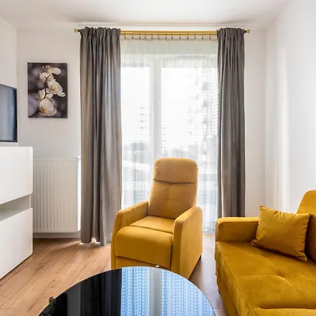 Golden Deluxe Old Town, Terrace, High Standard, 2 Apartamento *