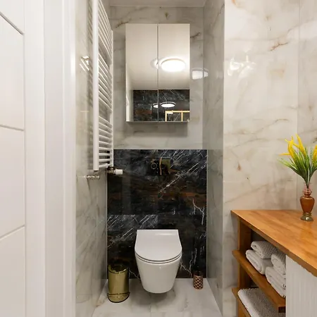 Golden Deluxe Old Town, Terrace, High Standard, 2