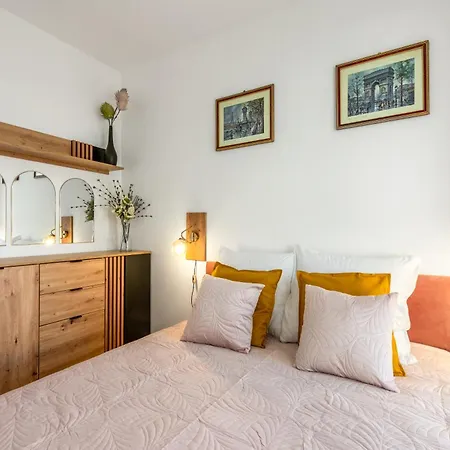 Apartment Golden Deluxe Old Town, Terrace, High Standard, 2