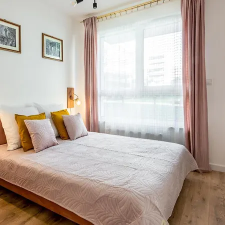 Golden Deluxe Old Town, Terrace, High Standard, 2 Apartment