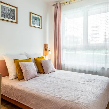 Golden Deluxe Old Town, Terrace, High Standard, 2 Appartement *